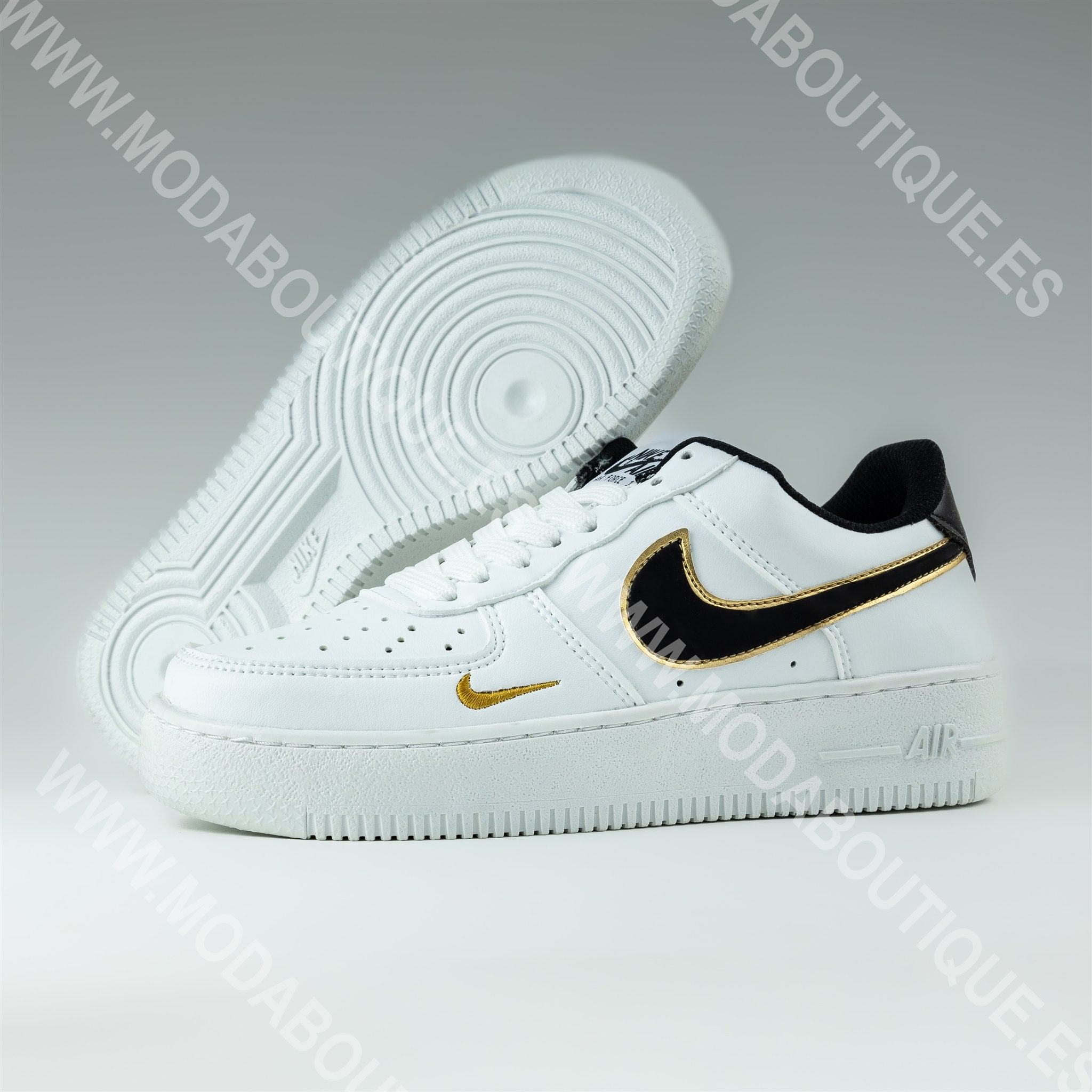 NIKE AIR FORCE BLANCO Y ORO Moda Boutique